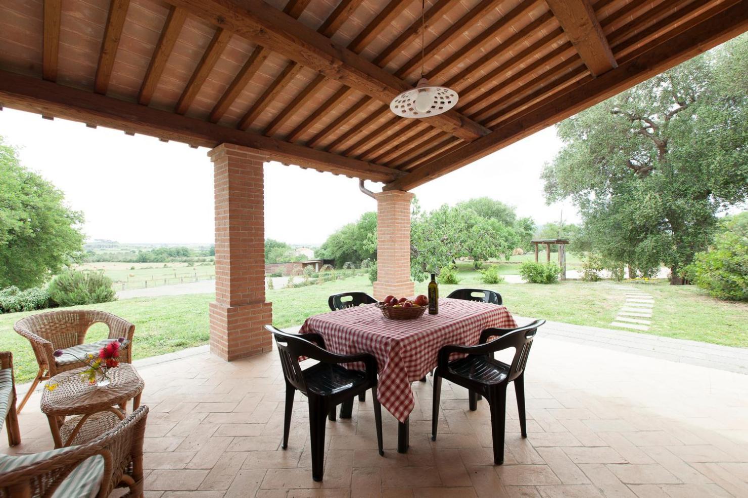 Agriturismo Bio Podere Doganelle Giuncarico 外观 照片