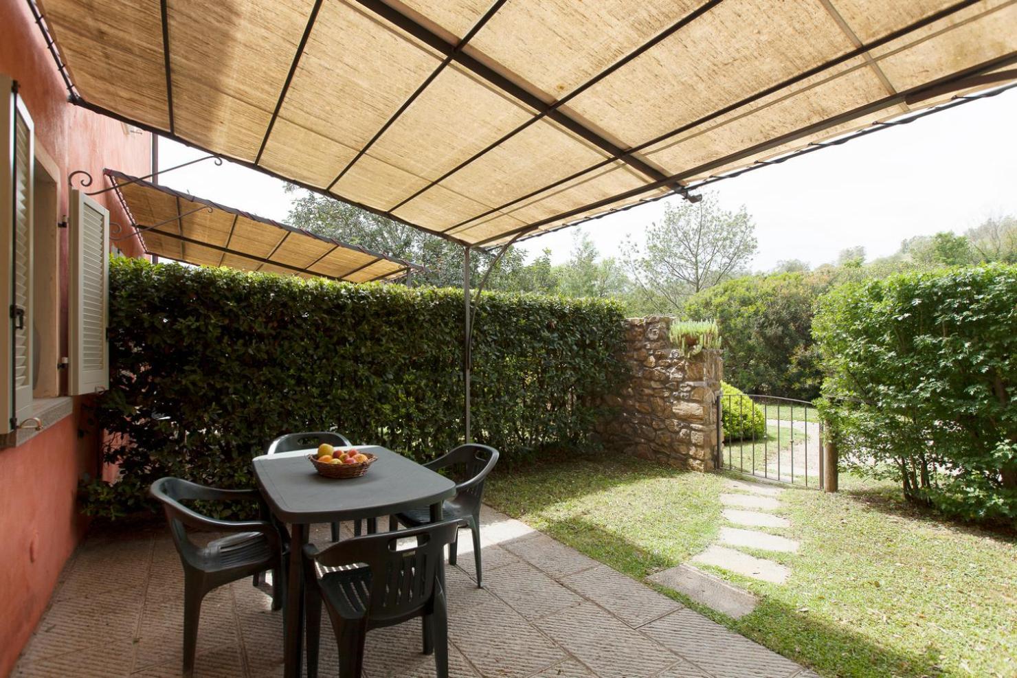 Agriturismo Bio Podere Doganelle Giuncarico 外观 照片